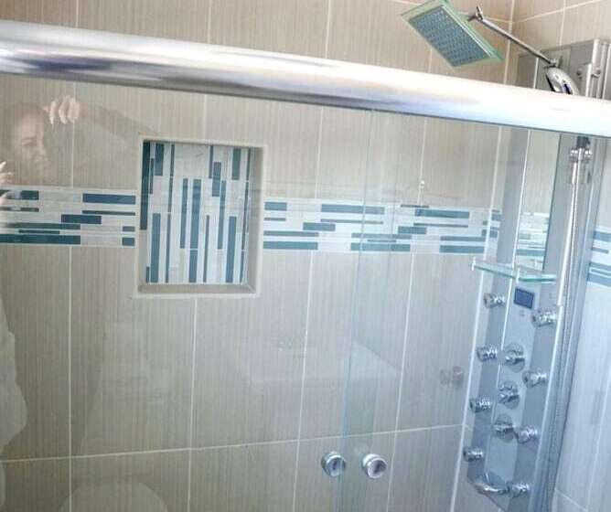 هتل Coastal Sands Inn