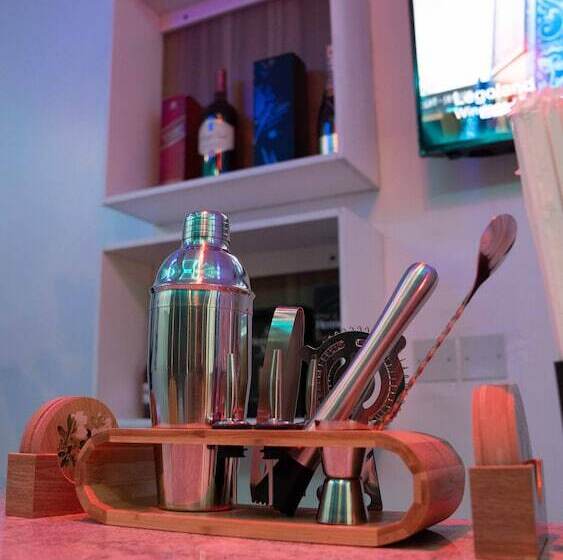 هتل La Fifthinn Villa