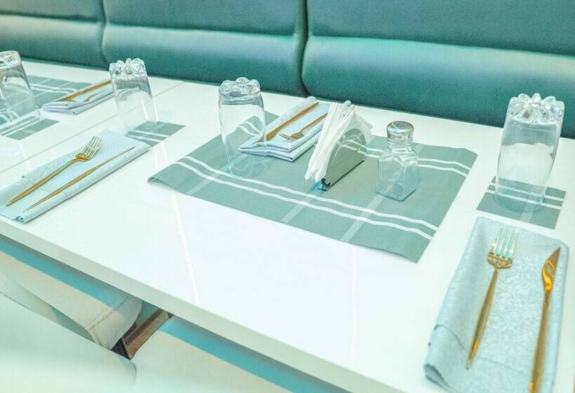 هتل La Fifthinn Villa