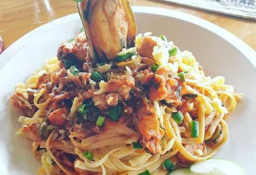 בית מלון כפרי Golden Point Resort