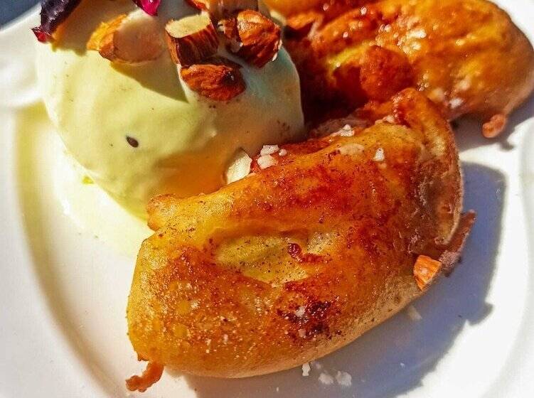 בית מלון כפרי Golden Point Resort