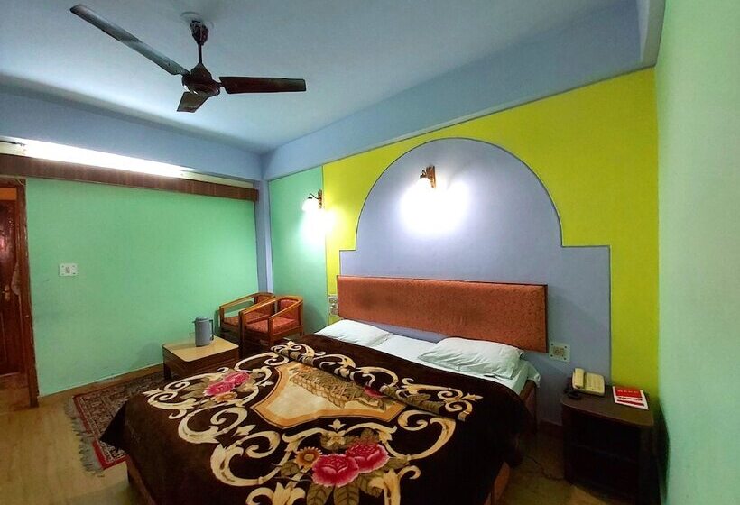 酒店 Goroomgo Radha Continental Nainital