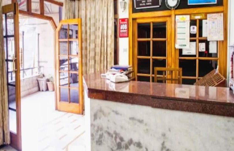 酒店 Goroomgo Radha Continental Nainital