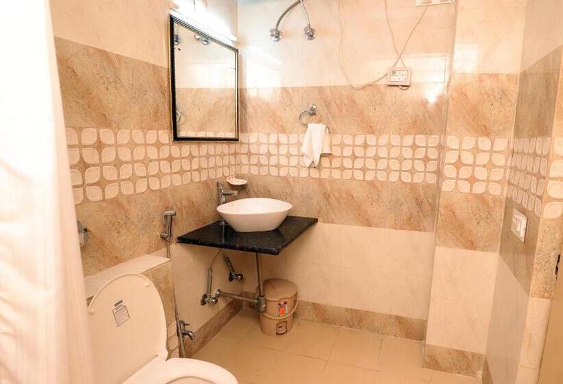 בית מלון כפרי Green View International