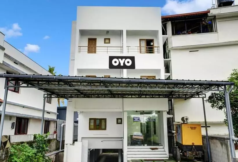 هتل Oyo Flagship Grand Maison