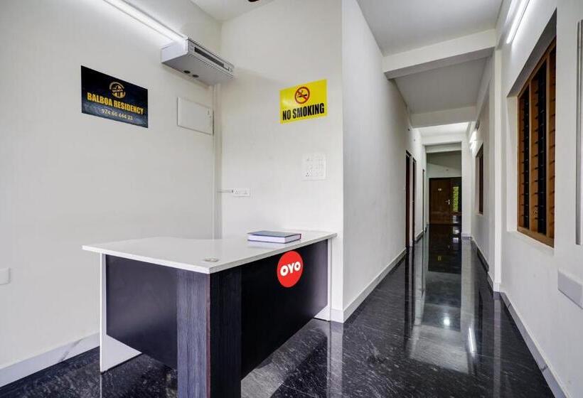 Hotel Oyo Flagship Grand Maison