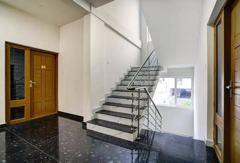 هتل Oyo Flagship Grand Maison