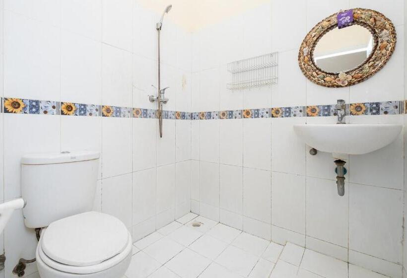 בית מלון כפרי Reddoorz Plus @ Grace Residence Surabaya