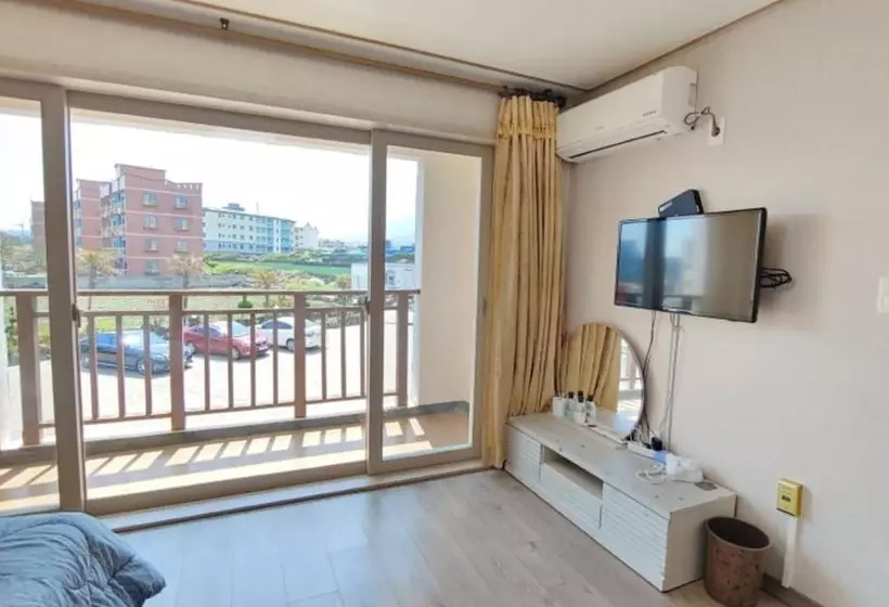 Jeju Ebada Pension