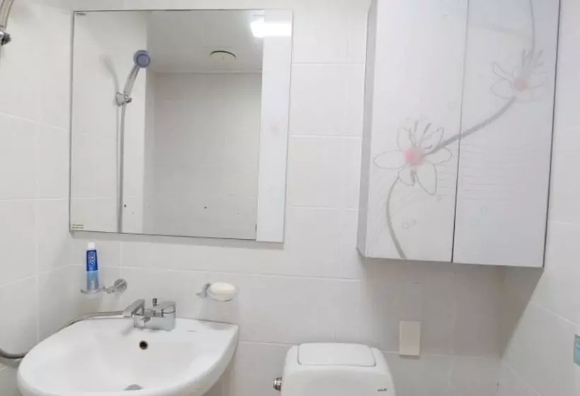 Jeju Ebada Pension
