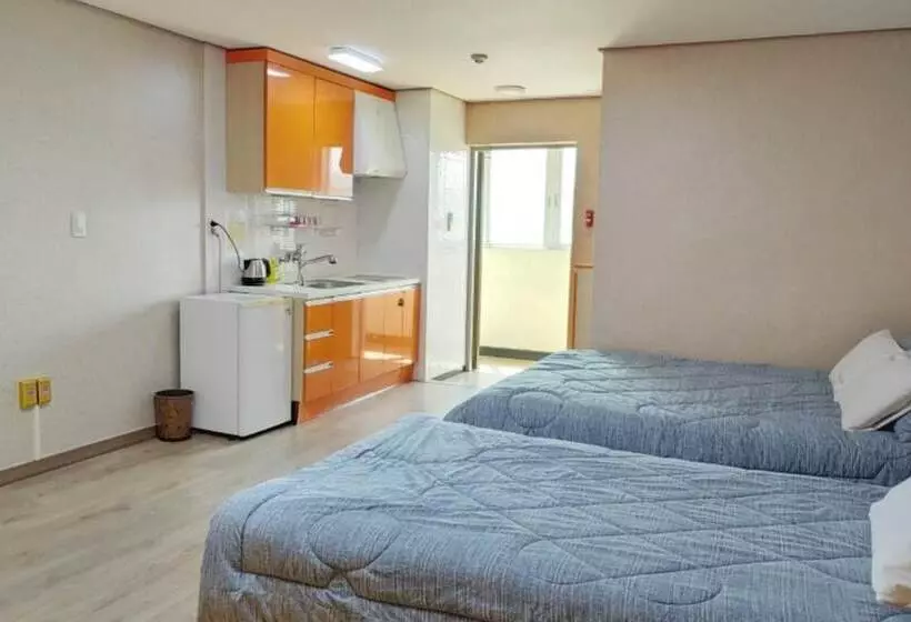 Jeju Ebada Pension