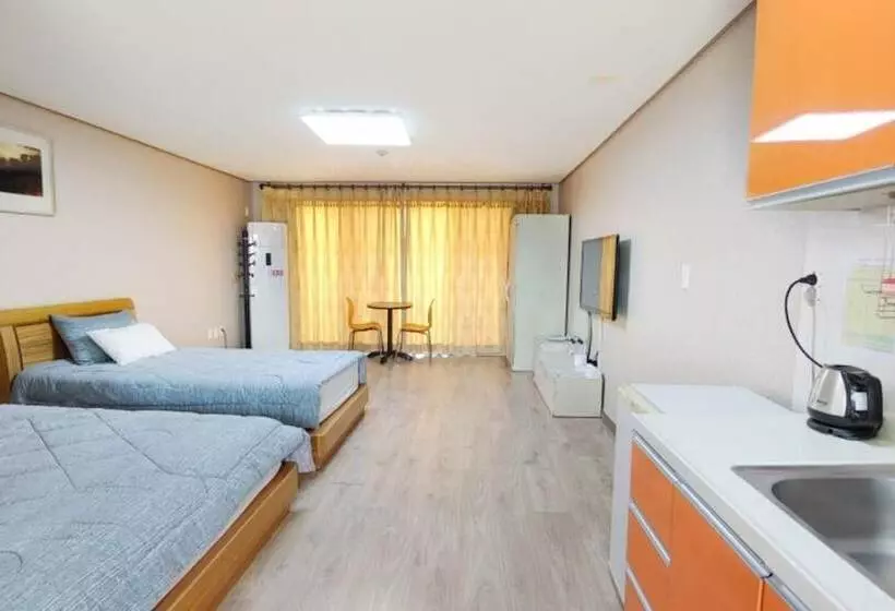 Jeju Ebada Pension