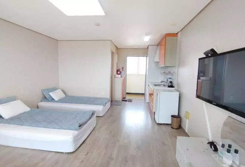 Jeju Ebada Pension