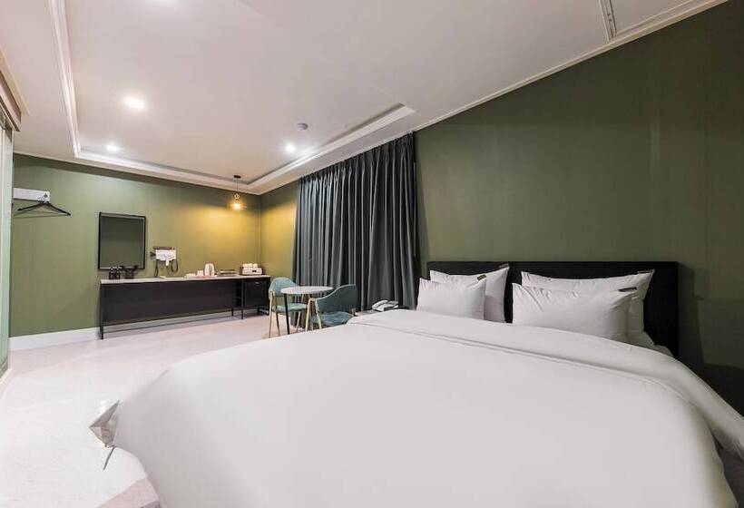 Motel Cheongju Hotel Namuneulbo