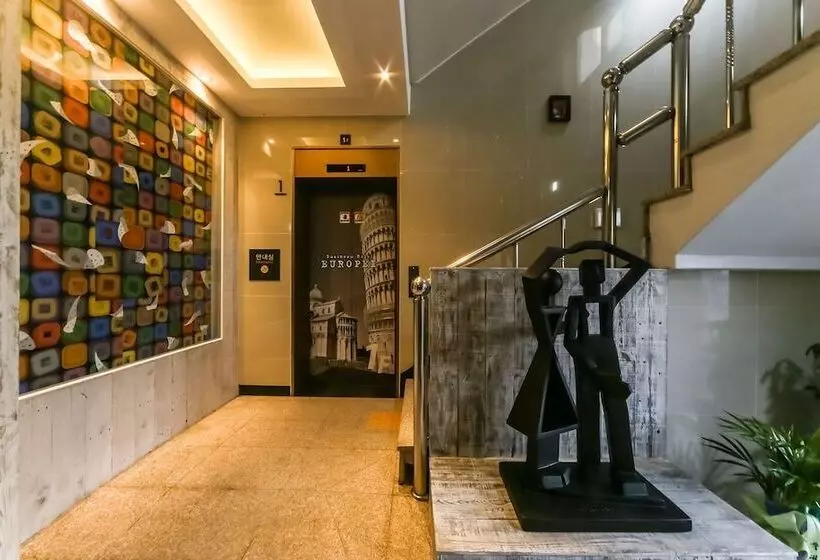 モーテル Gumi Indong Hotel Europe 2nd Branch