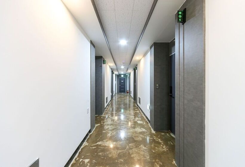 מוטל Gyeongju The Cl