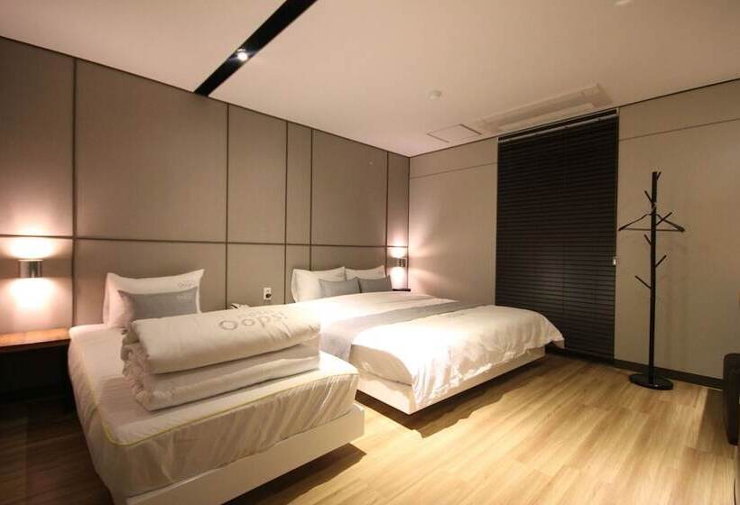 مُتل Yeonsan Oops