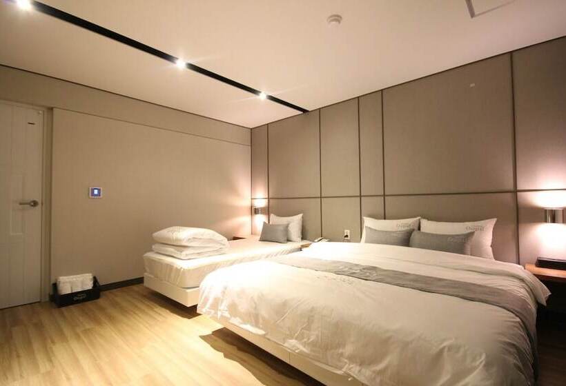 مُتل Yeonsan Oops