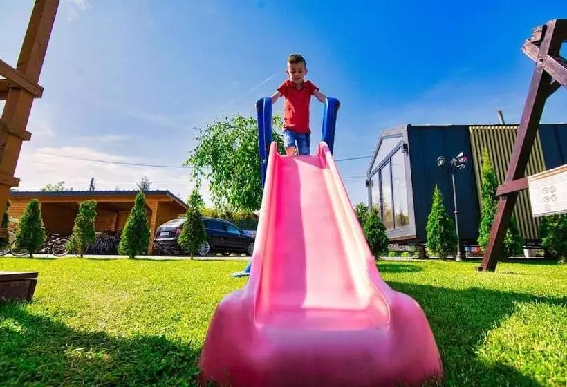 リゾートホテル Holiday Park Zator