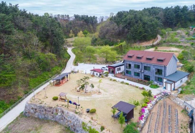 Uljin Dolbit Pension