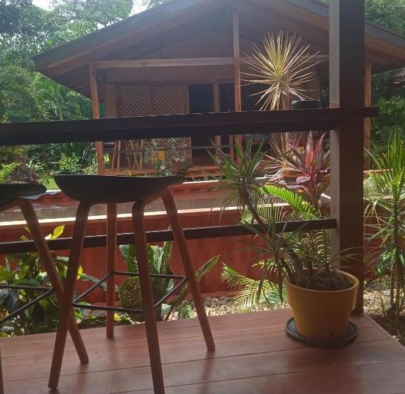 ベッドアンドブレックファースト At Home