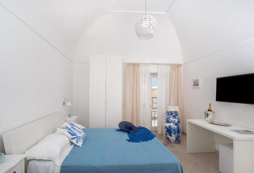 تختخواب و صبحانه Caprita Guest House