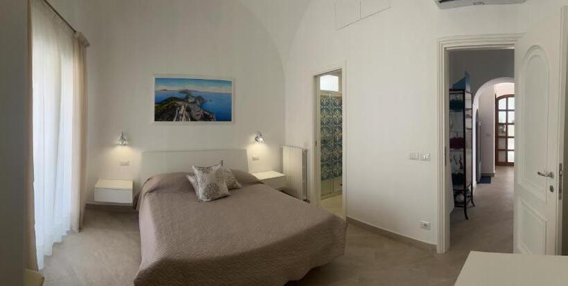 تختخواب و صبحانه Caprita Guest House