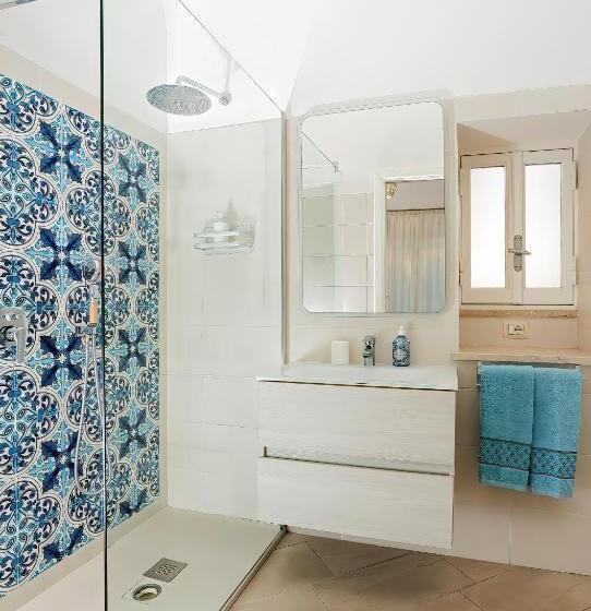 تختخواب و صبحانه Caprita Guest House