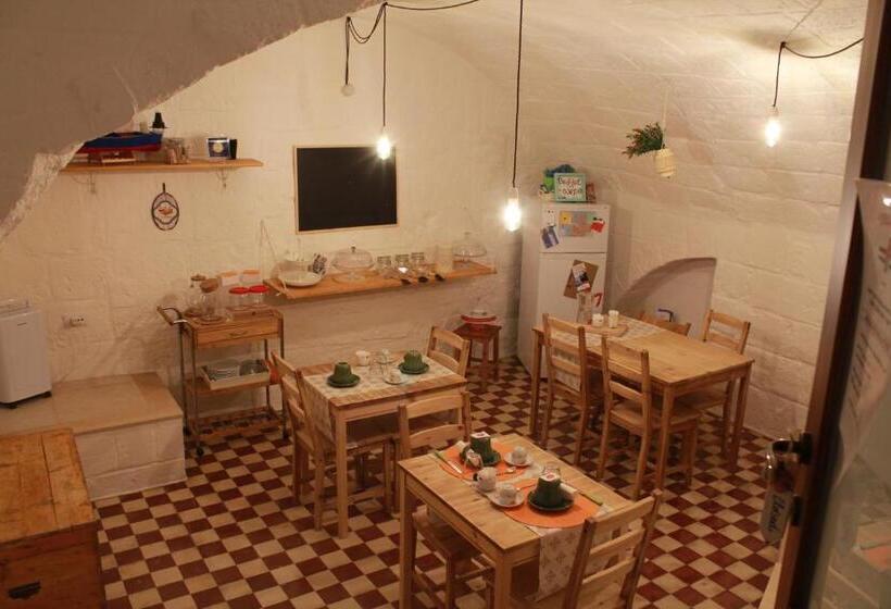 تختخواب و صبحانه Mamma Maria 2010