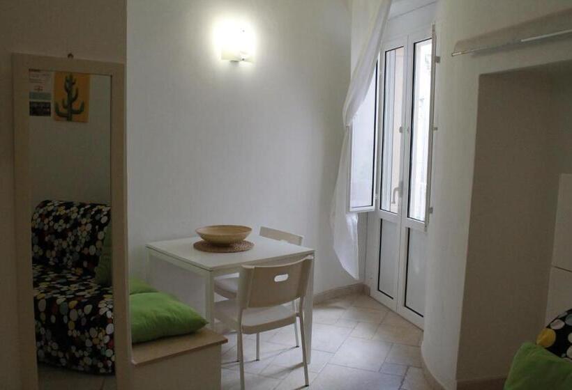 تختخواب و صبحانه Mamma Maria 2010