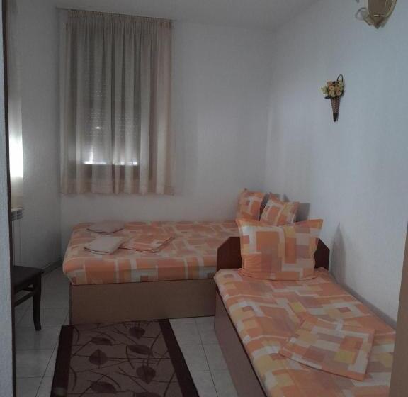 Отель хотел марио