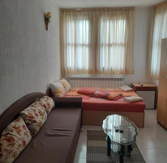 Отель хотел марио