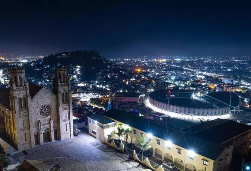 هتل Amontana Luxury Hôtel