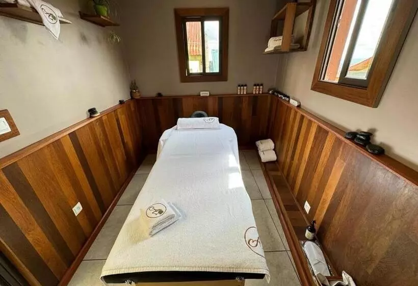 هتل Amontana Luxury Hôtel