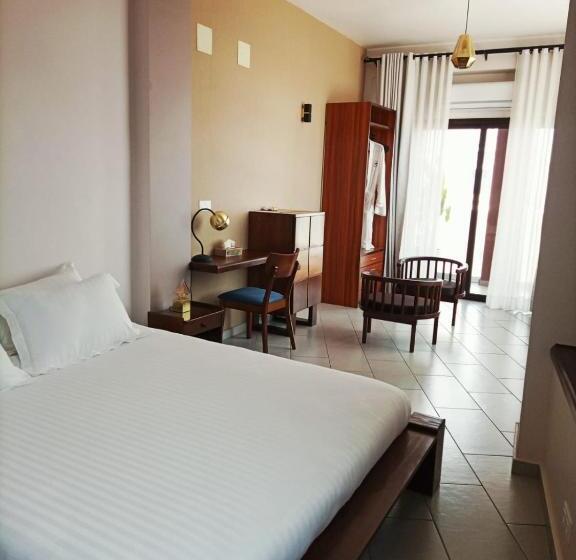 هتل Amontana Luxury Hôtel