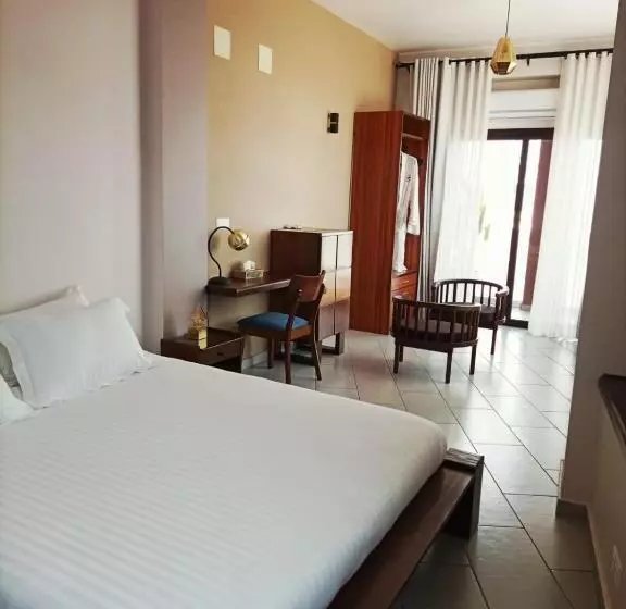 هتل Amontana Luxury Hôtel