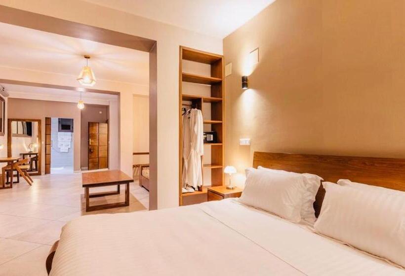 هتل Amontana Luxury Hôtel