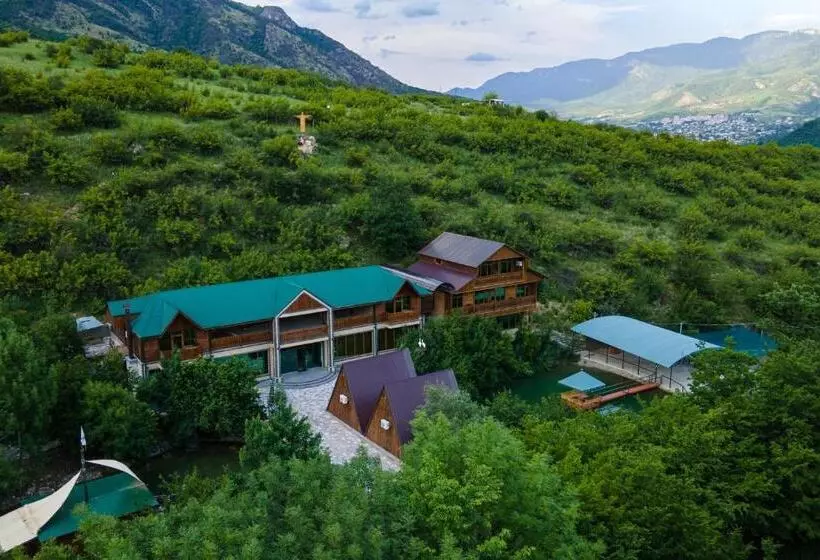Hotelli Dan Resort
