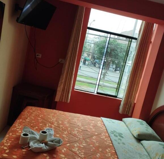 호텔 Hostal Corona