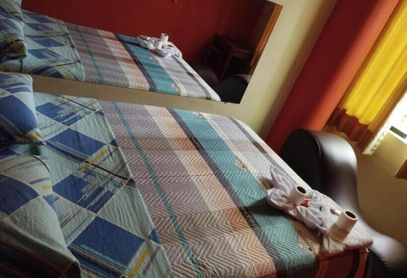 호텔 Hostal Corona