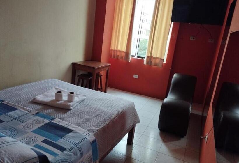 호텔 Hostal Corona