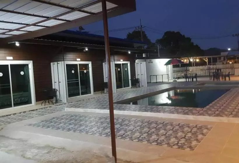 Hotelli Lovely Paradise Phangan