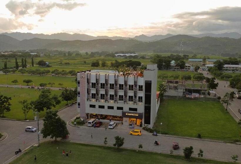 Ma. Awani Hotel & Suites