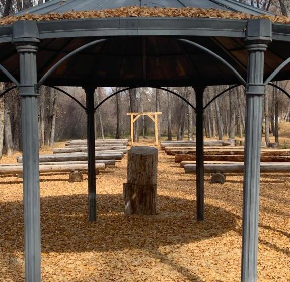 מוטל Down Home Lodge & Family Rv Resort