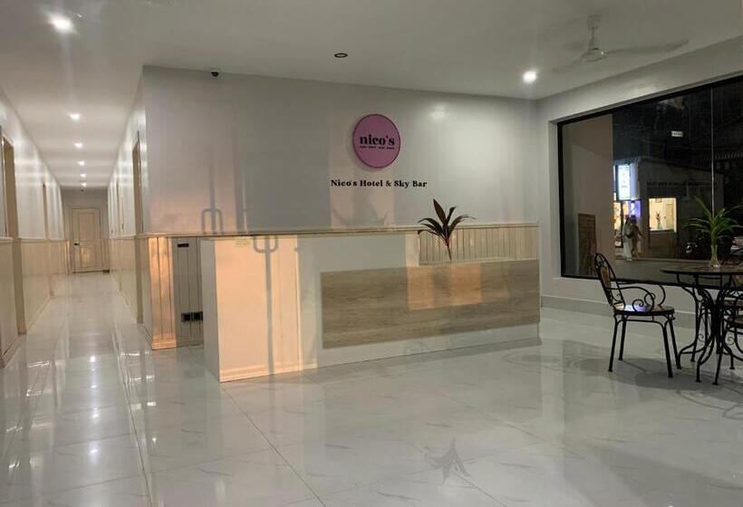 Nico’s Hotel And Skybar