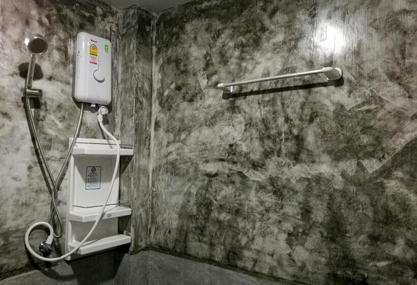 Пансион Green Tree Cottage