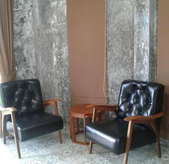 Пансион Green Tree Cottage