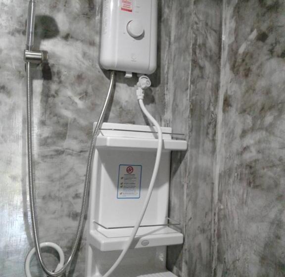 Пансион Green Tree Cottage