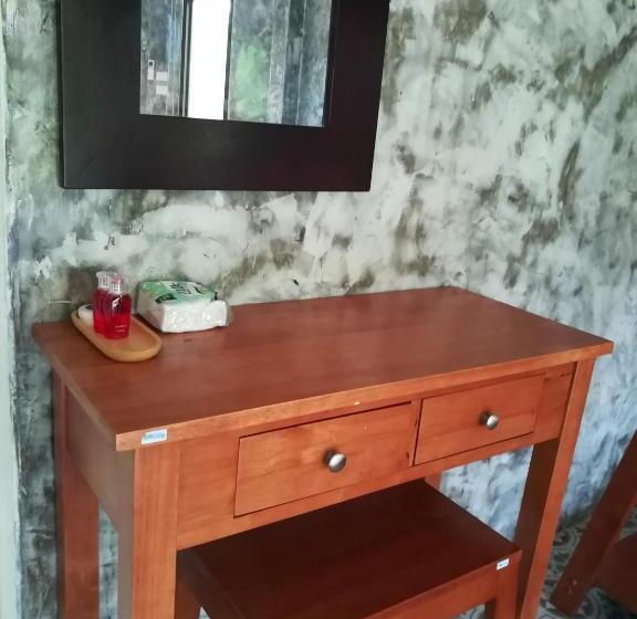 Пансион Green Tree Cottage