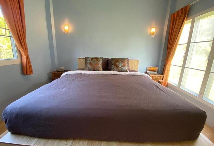 Пансион Green Tree Cottage